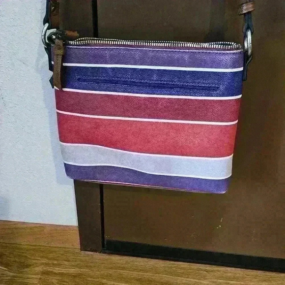 Dana Buchman Purse & envelope wallet.  Purple striped. - Picture 11 of 16